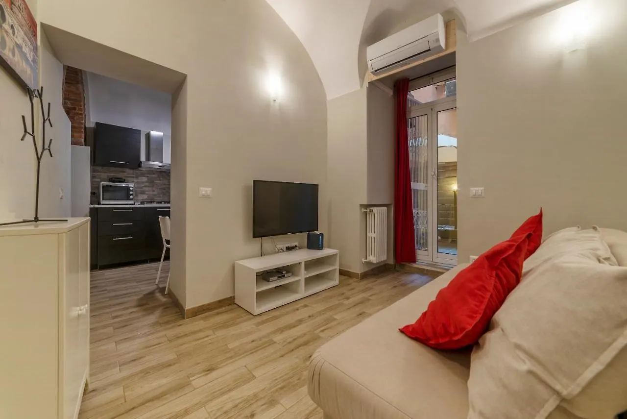 Colosseo Apartment With Patio Roma